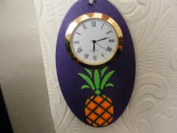 smaller pineapple clock