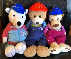 Stuffed Animals Bicycle Helmets (Stoffie Fahrradhelme)