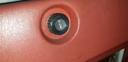 Glove Department Knob - Volvo 740