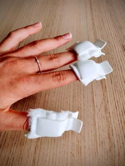 Soak off nail clipper
