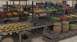 Low Poly Medieval Market Low-poly 3D model