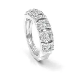 Anillo churumbela con piedras 3D model