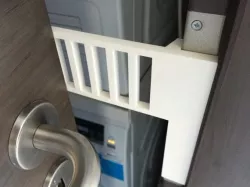 Selective pet doorstop