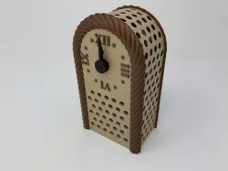 'Antique' Auto Correcting Analog Clock