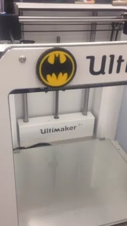 Batman Emblem (80 mm Diameter x 3 mm Thick)