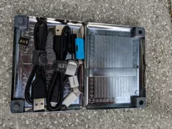 Cigarette case corner reinforcements
