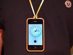 iPhone4 Necklace