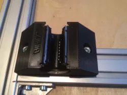 Linear bearing block