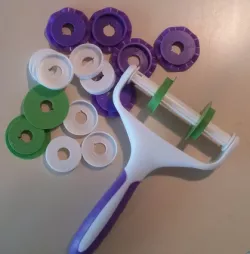 Rolling sugar paste cutter "blade"
