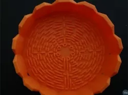 Tray with labyrinth of Chartres inside