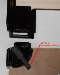 4-way hinged baseplate