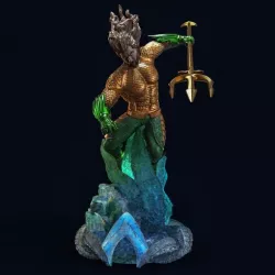 AQUAMAN