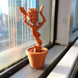 Dancing Groot