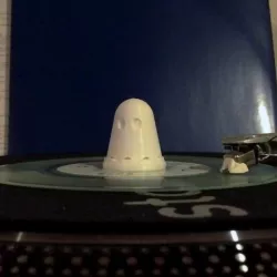 Ghostly 45 Adapter / Record Topper