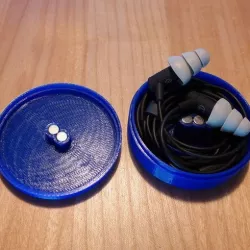 Headphone shell with magnetic lock