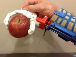 Prosthetic Hand for designers to experience