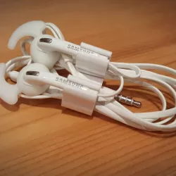 Earphone Clip