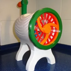 Fruit and vegetable cutter