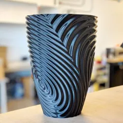 gMax Twisted Ripple Vase Bin