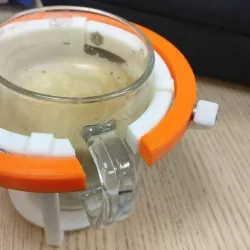 Gyro balancing holder for Cup or Mug