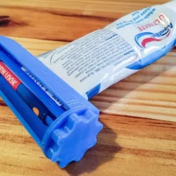 Toothpaste Tube Squeezer