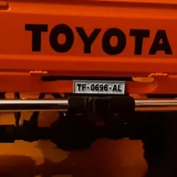 Bumper and trailer hitch support for axial scx10