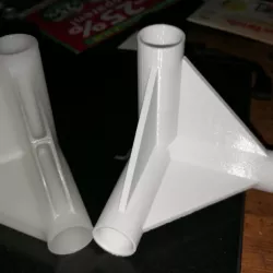 Corner connector for garden tent