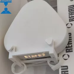 Freebox Delta server wall mount