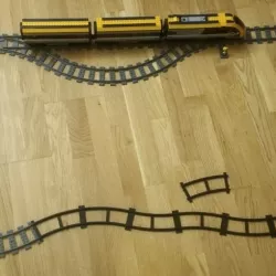 LEGO compatible curved rail