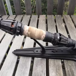 Rey lightsaber + base, easy to print