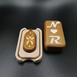 Show box for 3d printable illusionist locket