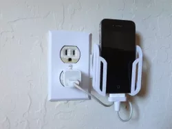 Wall Outlet Smartphone dock v2
