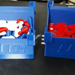 Box 10 x 10 x 4 cm stackable