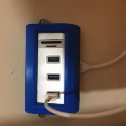 Hub Holder