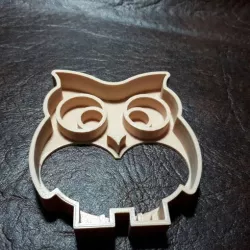 Owl Cookie Cutter - cutting owl