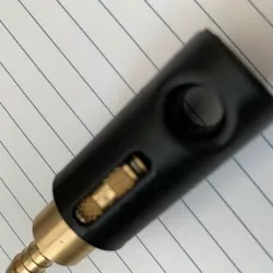 QD cap with protection for unlocking