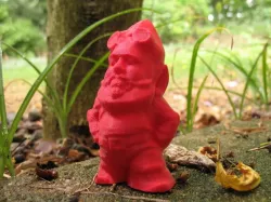 MakerBot Gnome -- Unmasked! (Gnomey Buser)