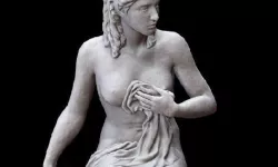 Statue 3D model
