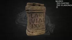 Ara votiva ós Lares Viales