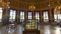 bourla foyer