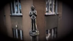 Corner statue photogrammetric scan