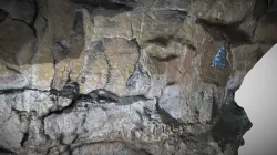 ART CAVE BACK1