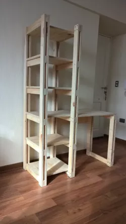DESK IN WOOD