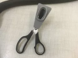 (H)air cutter / Corona hair cut adaptor for vacuum cleaner