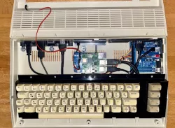 C64C pi 4b+ Retropie replacement plates