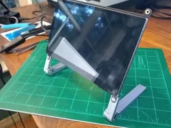 7 in TouchScreen Monitor Stand with Hinge