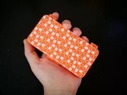 Compact weekly pill box