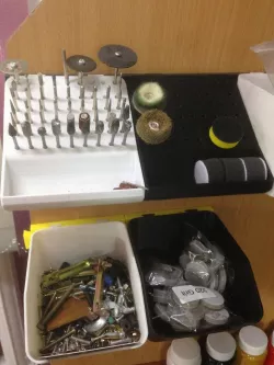 Hanging boxes