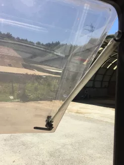 Motorhome telescopic pole sledge locking mechanism