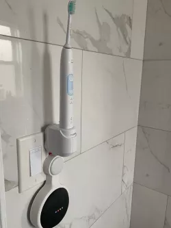 Phillips Sonicare stacked wall plug charger